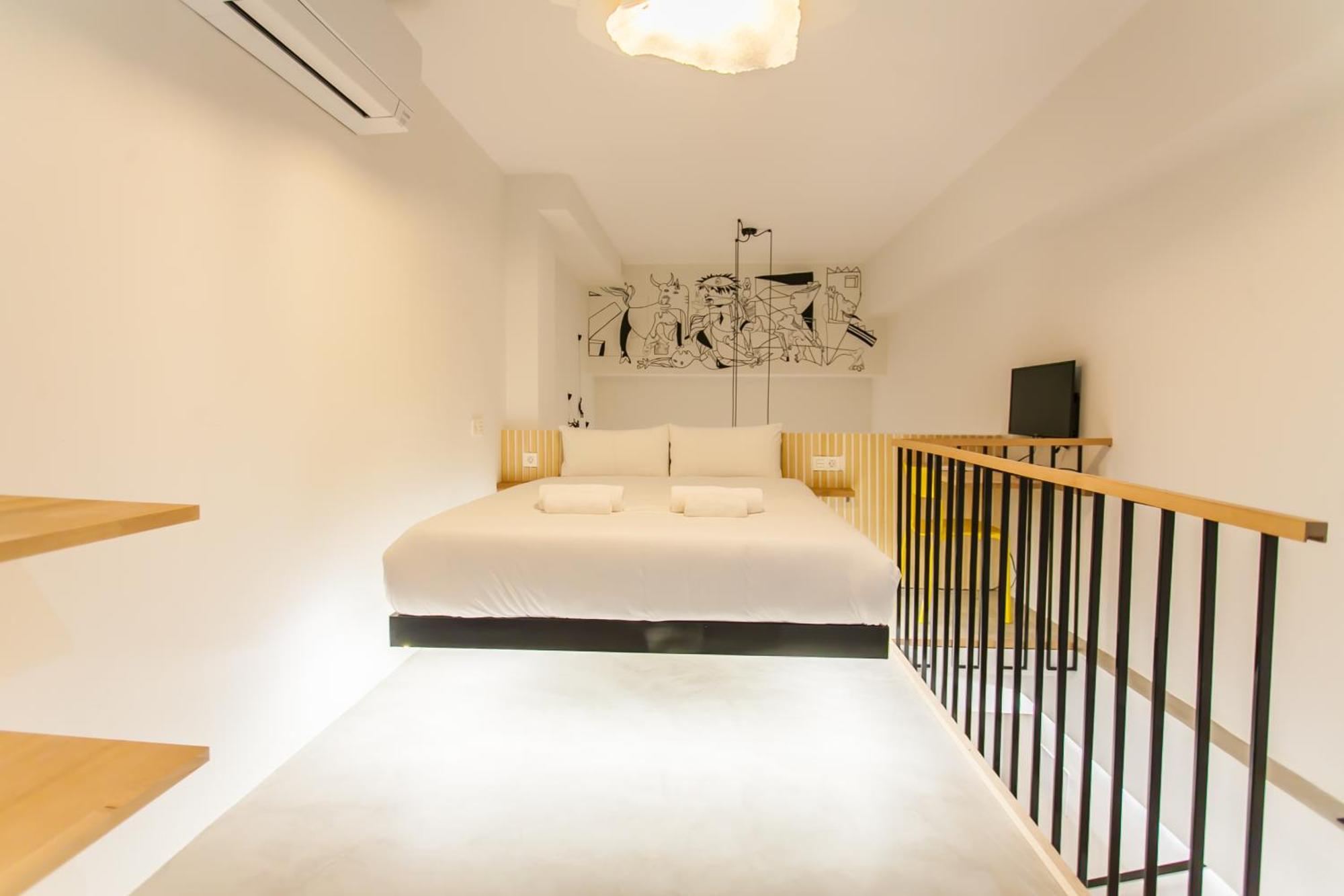 Guernica Luxury Duplex - Location, Light, And Art Madri Exterior foto
